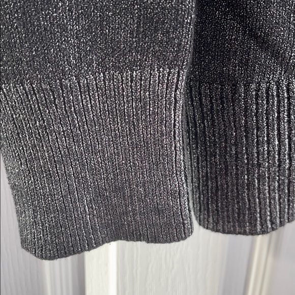 VINCE CAMUTO Foiled Sweater, Medium - Picture 6 of 9